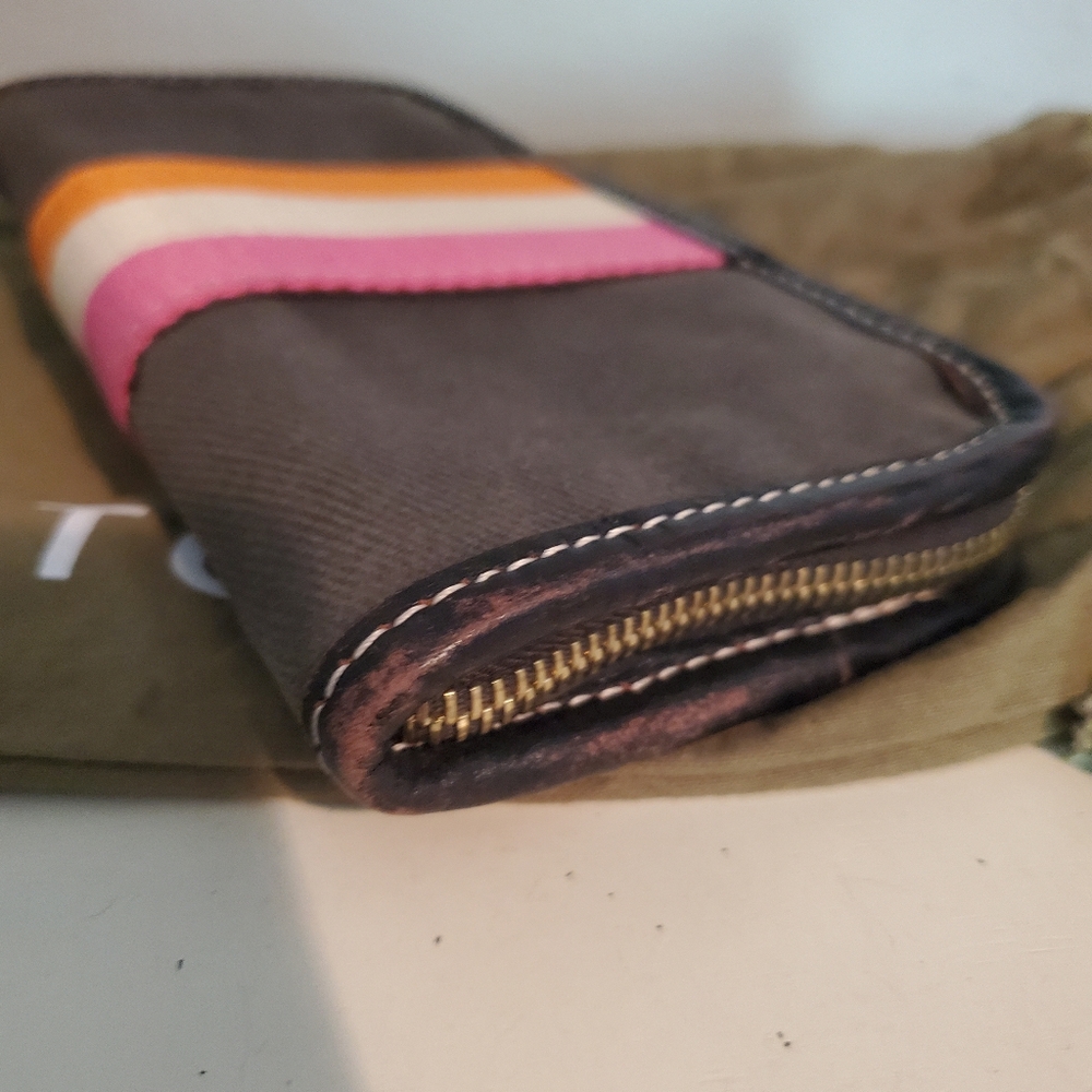 Oughton Equestrian Wallet - Picture 4 of 8